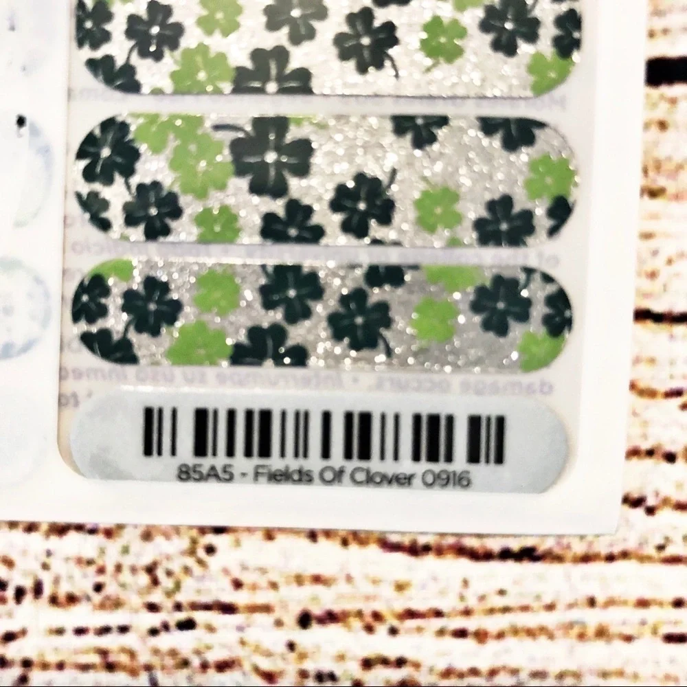 Jamberry full sheet- fields of clover